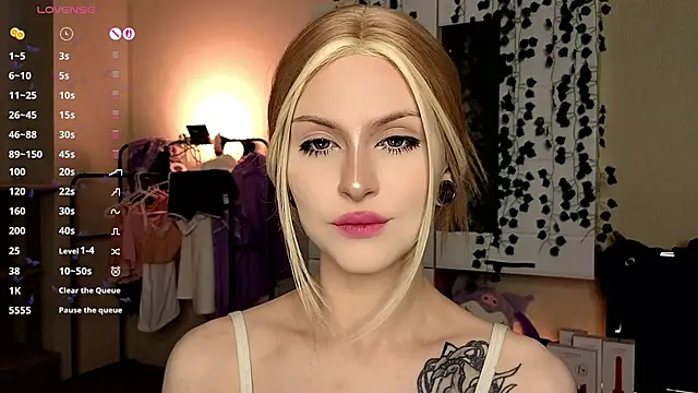 Emily  Mooree online show from 3, 11, 2025