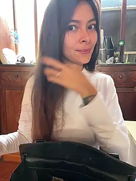 Snapshot of Aleska_Miami chatting on 25, 3, 2026 Aleska Miami online show from 25, 3, 2026