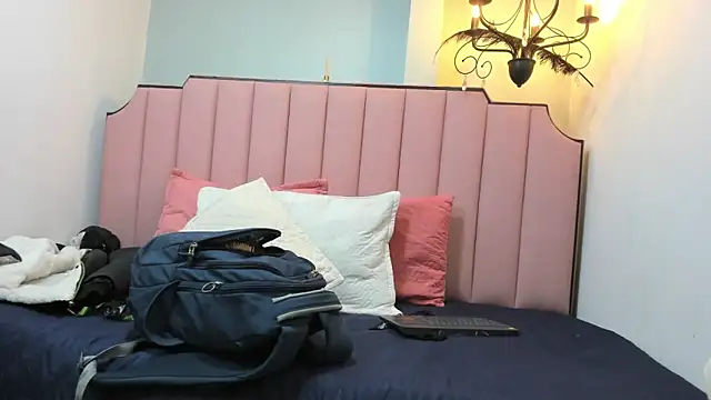 Snapshot of KarenSims chatting on 5, 2, 2026 KarenSims online show from 5, 2, 2026