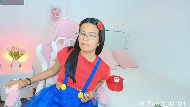 sweet dania  online show from 11, 10, 2025