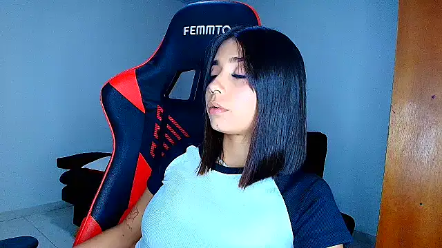 Rousse violett online show from 19, 2, 2026