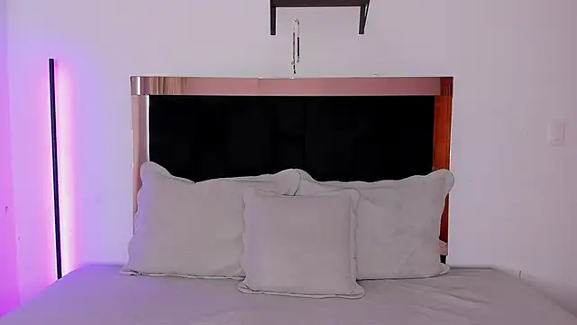 Snapshot of Carorosse chatting on 15, 2, 2026 Carorosse online show from 15, 2, 2026