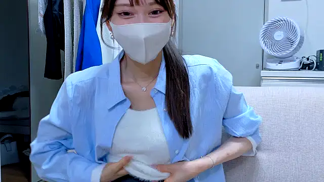 Snapshot of riken_jp chatting on 19, 10, 2025 riken jp online show from 19, 10, 2025