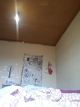 Snapshot of daddysgirly20 chatting on 6, 11, 2025 daddysgirly20 online show from 6, 11, 2025