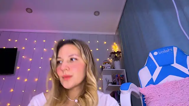 Mercedes Robinson online show from 19, 9, 2025