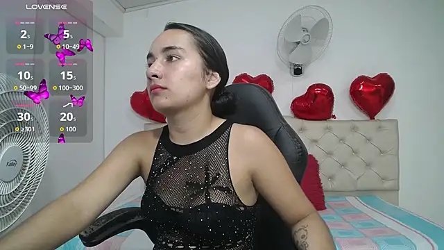 Snapshot of Maylin_horny19 chatting on 7, 10, 2025 Maylin horny19 online show from 7, 10, 2025