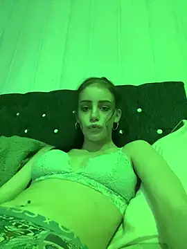 Snapshot of VioletxBlue chatting on 12, 1, 2025 VioletxBlue online show from 12, 1, 2025