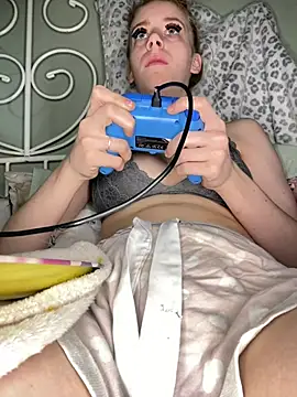 Snapshot of VioletxBlue chatting on 2, 5, 2026 VioletxBlue online show from 2, 5, 2026