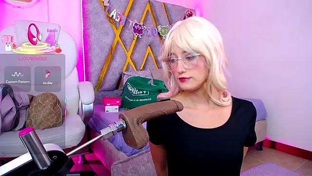 SussanHottye1  online show from 30, 11, 2025