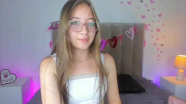 Dahlia Rousse online show from 14, 3, 2025