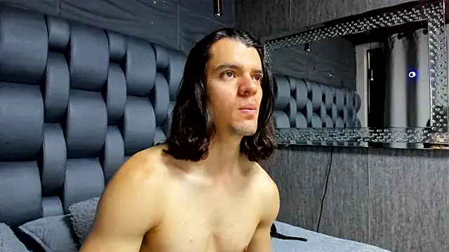 maxi styles online show from 4, 3, 2026