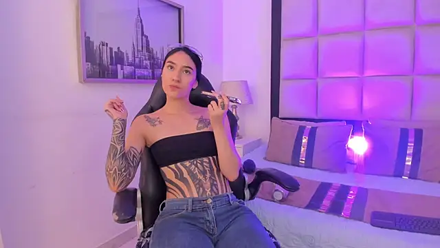 Snapshot of MeganPresleyy chatting on 16, 7, 2026 MeganPresleyy online show from 16, 7, 2026