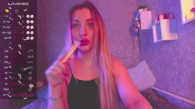 Mika Rayy online show from 13, 1, 2025