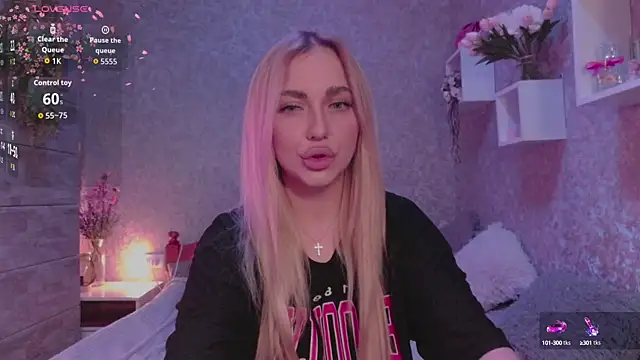 Mika Rayy online show from 4, 10, 2025