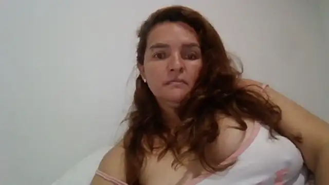 squirtlatinx online show from 18, 4, 2026