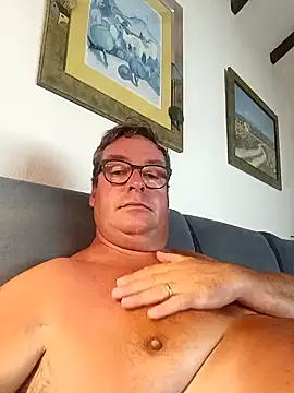 Snapshot of MountJohnXL chatting on 6, 2, 2025 MountJohnXL online show from 6, 2, 2025