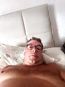 Snapshot of MountJohnXL chatting on 12, 3, 2025 MountJohnXL online show from 12, 3, 2025