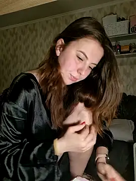 Snapshot of Melenka chatting on 10, 4, 2026 Melenka online show from 10, 4, 2026