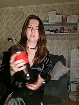 Snapshot of Melenka chatting on 16, 4, 2026 Melenka online show from 16, 4, 2026