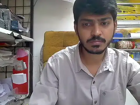 cute modell online show from 17, 11, 2025