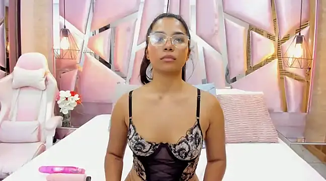 Snapshot of CharlotteGraay chatting on 29, 1, 2025 CharlotteGraay online show from 29, 1, 2025