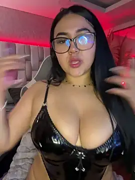 Snapshot of Sara__collins__ chatting on 21, 12, 2025 Sara collins online show from 21, 12, 2025