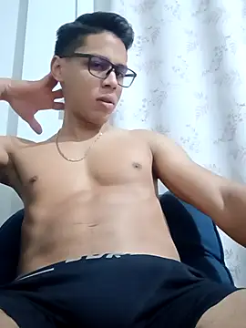 Snapshot of HornyTiger744 chatting on 9, 10, 2025 HornyTiger744 online show from 9, 10, 2025