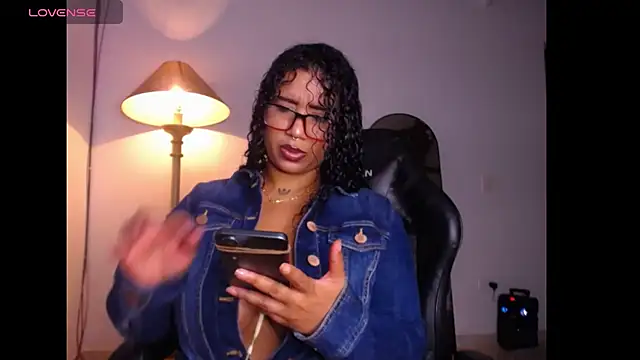 Snapshot of leslycarsson chatting on 24, 7, 2026 leslycarsson online show from 24, 7, 2026