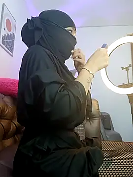 azahara faraah online show from 7, 11, 2025