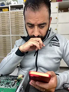 leonardohot1987 online show from 10, 4, 2026