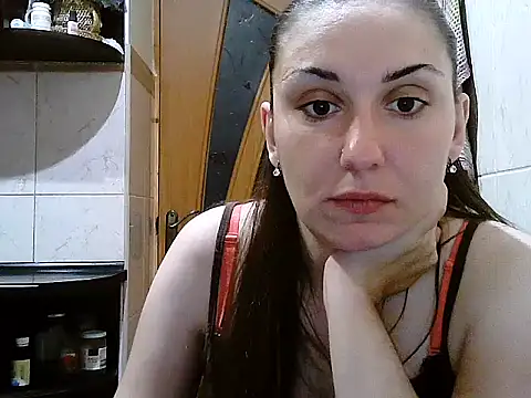 Snapshot of Yuliia30 chatting on 2, 10, 2025 Yuliia30 online show from 2, 10, 2025