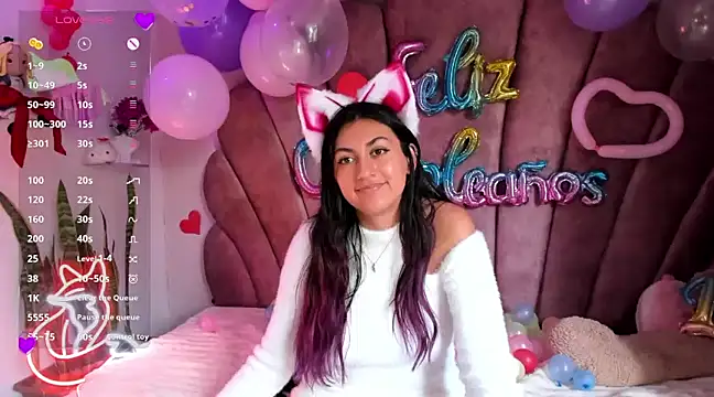 Snapshot of sweetfoxy_17 chatting on 18, 2, 2025 sweetfoxy 17 online show from 18, 2, 2025