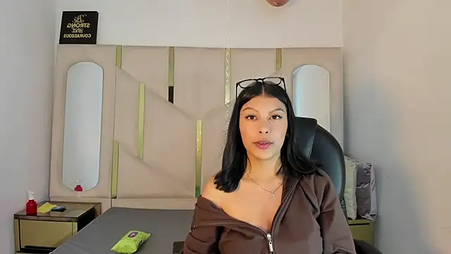 Snapshot of Salmaportman69 chatting on 4, 2, 2026 Salmaportman69 online show from 4, 2, 2026