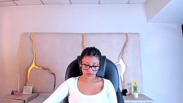 Snapshot of Salmaportman69 chatting on 15, 7, 2026 Salmaportman69 online show from 15, 7, 2026