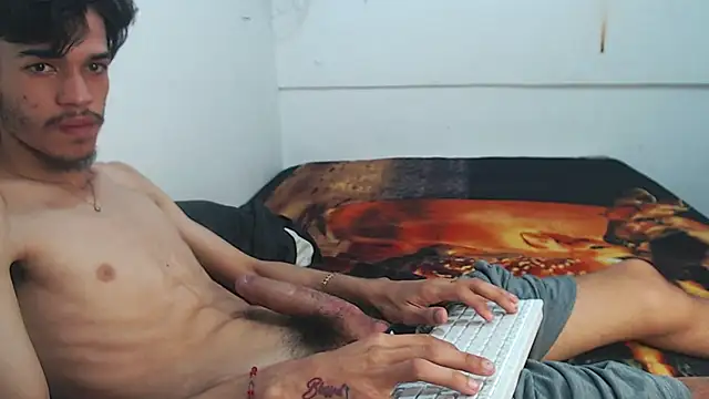 Snapshot of Alejandro_bigdick_x chatting on 10, 1, 2025 Alejandro bigdick x online show from 10, 1, 2025