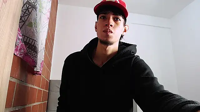 Snapshot of Alejandro_bigdick_x chatting on 1, 2, 2025 Alejandro bigdick x online show from 1, 2, 2025