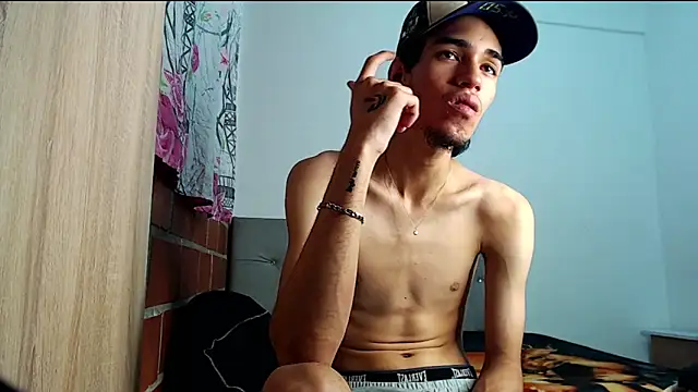 Snapshot of Alejandro_bigdick_x chatting on 11, 2, 2025 Alejandro bigdick x online show from 11, 2, 2025