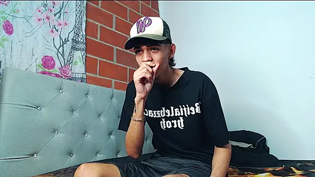 Snapshot of Alejandro_bigdick_x chatting on 17, 2, 2025 Alejandro bigdick x online show from 17, 2, 2025