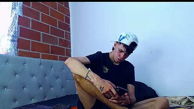 Snapshot of Alejandro_bigdick_x chatting on 28, 2, 2025 Alejandro bigdick x online show from 28, 2, 2025