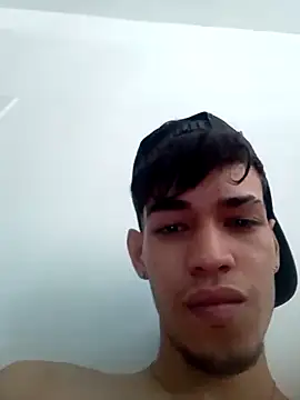 Snapshot of Alejandro_bigdick_x chatting on 6, 3, 2025 Alejandro bigdick x online show from 6, 3, 2025