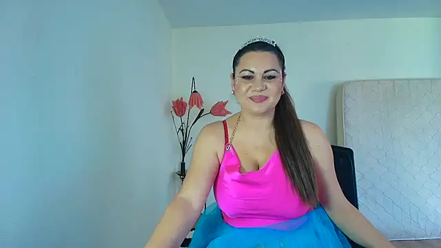 Snapshot of VixenVibesX chatting on 31, 10, 2025 VixenVibesX online show from 31, 10, 2025