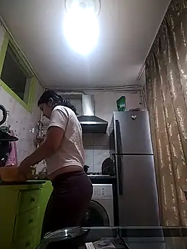 Snapshot of Rosanna_Rennie chatting on 19, 3, 2025 Rosanna Rennie online show from 19, 3, 2025