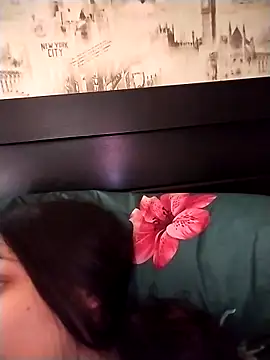 Snapshot of Rosanna_Rennie chatting on 21, 3, 2025 Rosanna Rennie online show from 21, 3, 2025