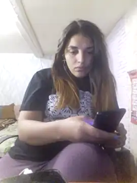 Snapshot of Rosanna_Rennie chatting on 18, 10, 2025 Rosanna Rennie online show from 18, 10, 2025