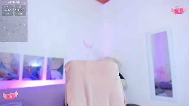 Snapshot of Kathe_slim chatting on 14, 11, 2025 Kathe slim online show from 14, 11, 2025