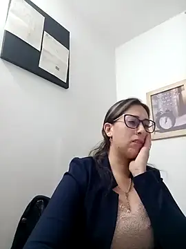 Snapshot of CHARLOTTE_1711 chatting on 25, 1, 2025 CHARLOTTE 1711 online show from 25, 1, 2025