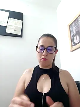 Snapshot of CHARLOTTE_1711 chatting on 10, 2, 2025 CHARLOTTE 1711 online show from 10, 2, 2025