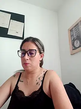 Snapshot of CHARLOTTE_1711 chatting on 10, 2, 2025 CHARLOTTE 1711 online show from 10, 2, 2025