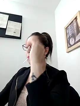 Snapshot of CHARLOTTE_1711 chatting on 3, 3, 2025 CHARLOTTE 1711 online show from 3, 3, 2025