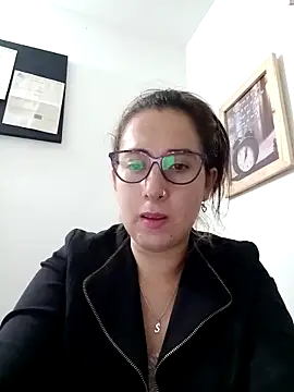 Snapshot of CHARLOTTE_1711 chatting on 4, 3, 2025 CHARLOTTE 1711 online show from 4, 3, 2025